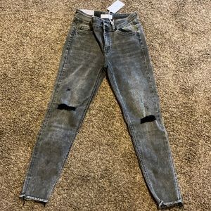 Vervet high rise jeans size 28 black/light grey